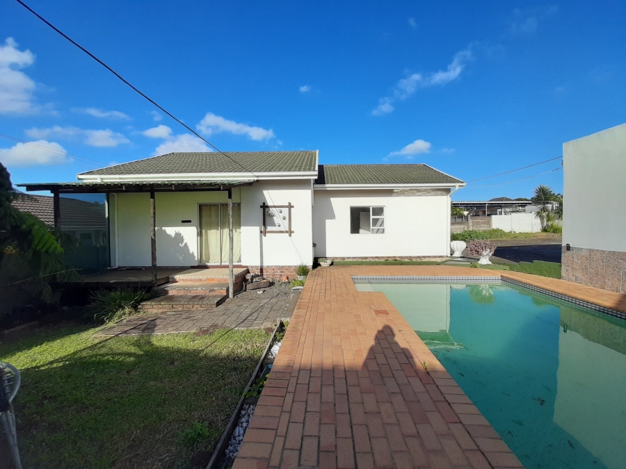 3 Bedroom Property for Sale in Cambridge West Eastern Cape